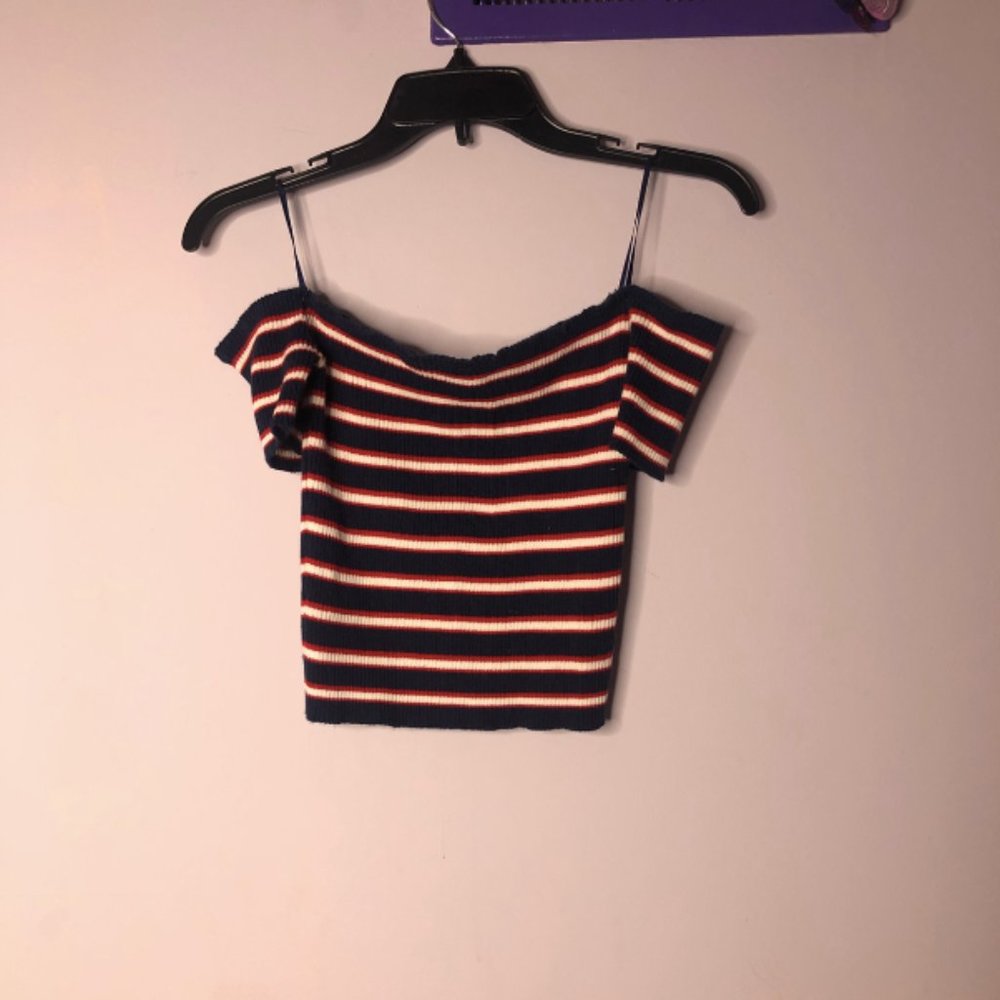 Off The Shoulder Top - Picture 4 of 5